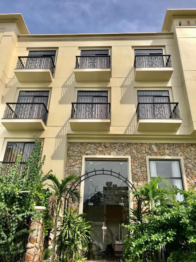 Tubong Hotel Private Enterprise Нячанг Экстерьер фото